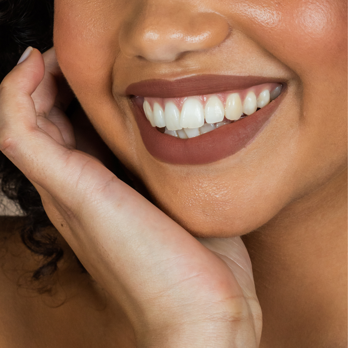 Cream Lipstick Library - Precis